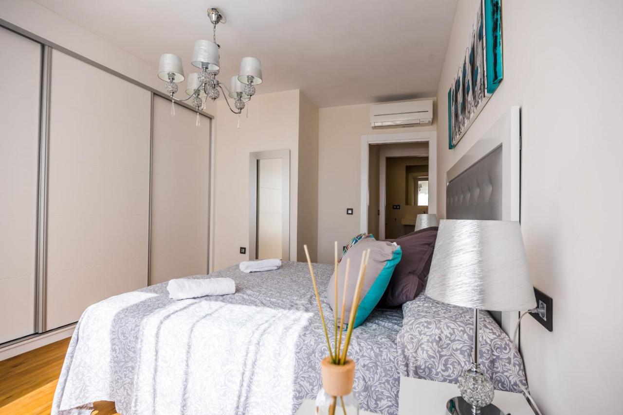 Expoholidays-Rueda Lopez Apartamento De Lujo Almeria Exterior photo